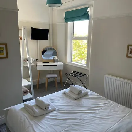 Hayward's At The Grasmere 4*