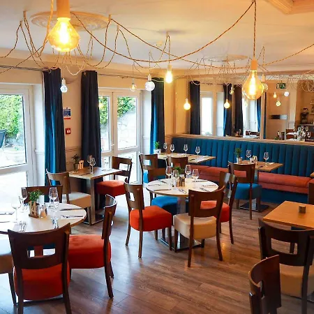 Hayward's At The Grasmere