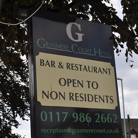 Hayward's At The Grasmere 킨샴
